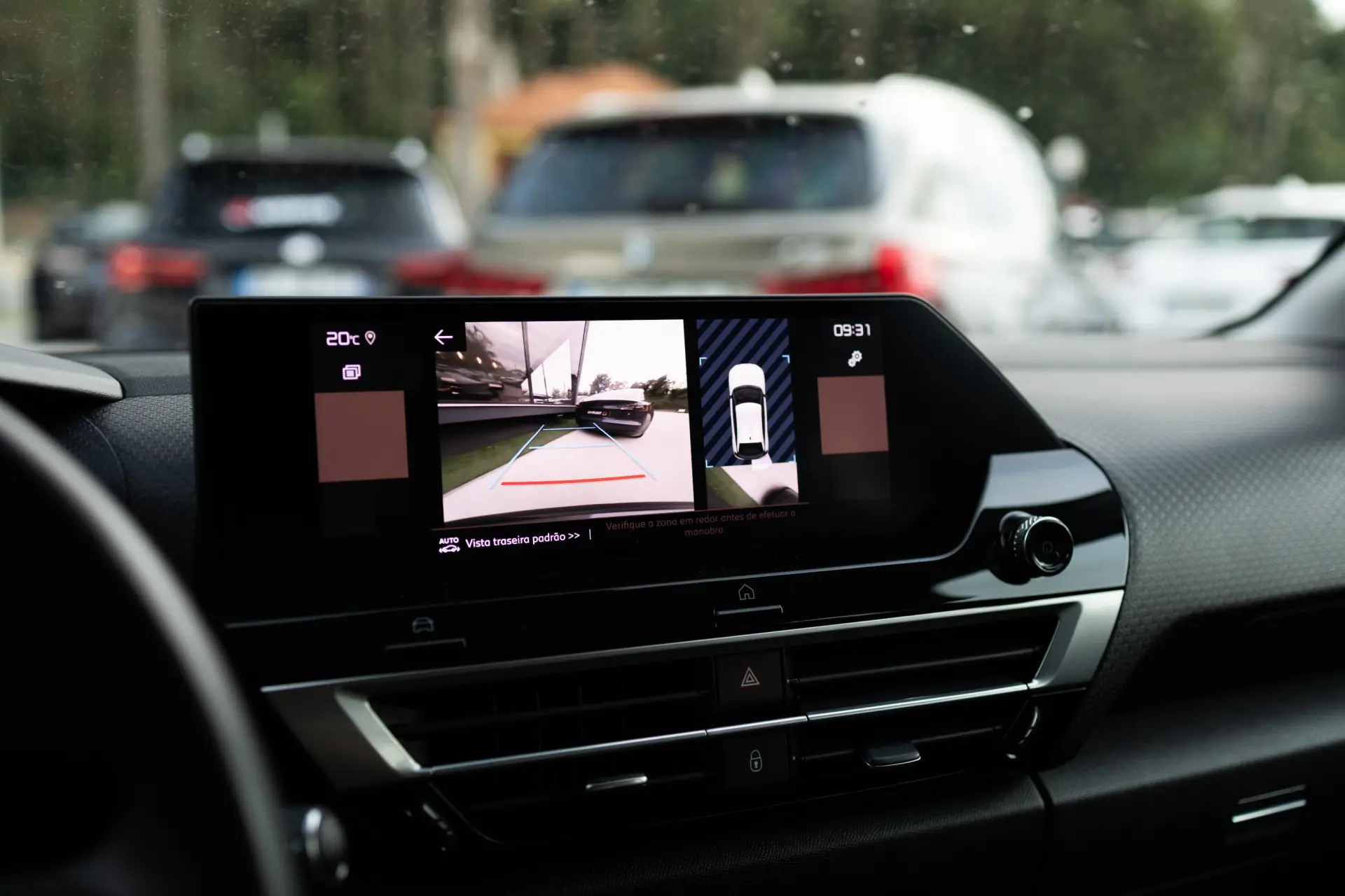 Citroen C4 1.2 PureTech Shine 24