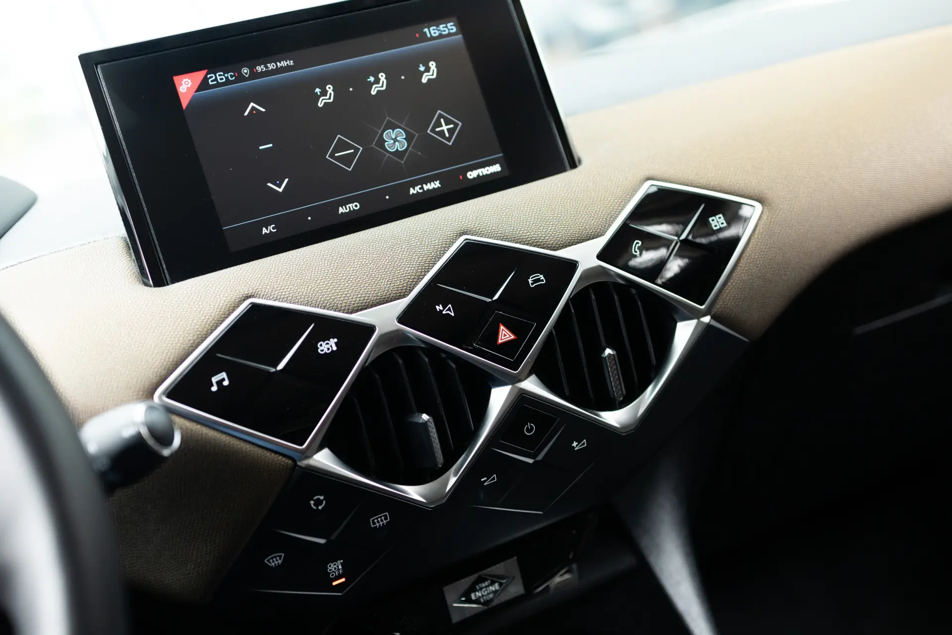 DS DS3 Crossback E-Tense Performance Line 15