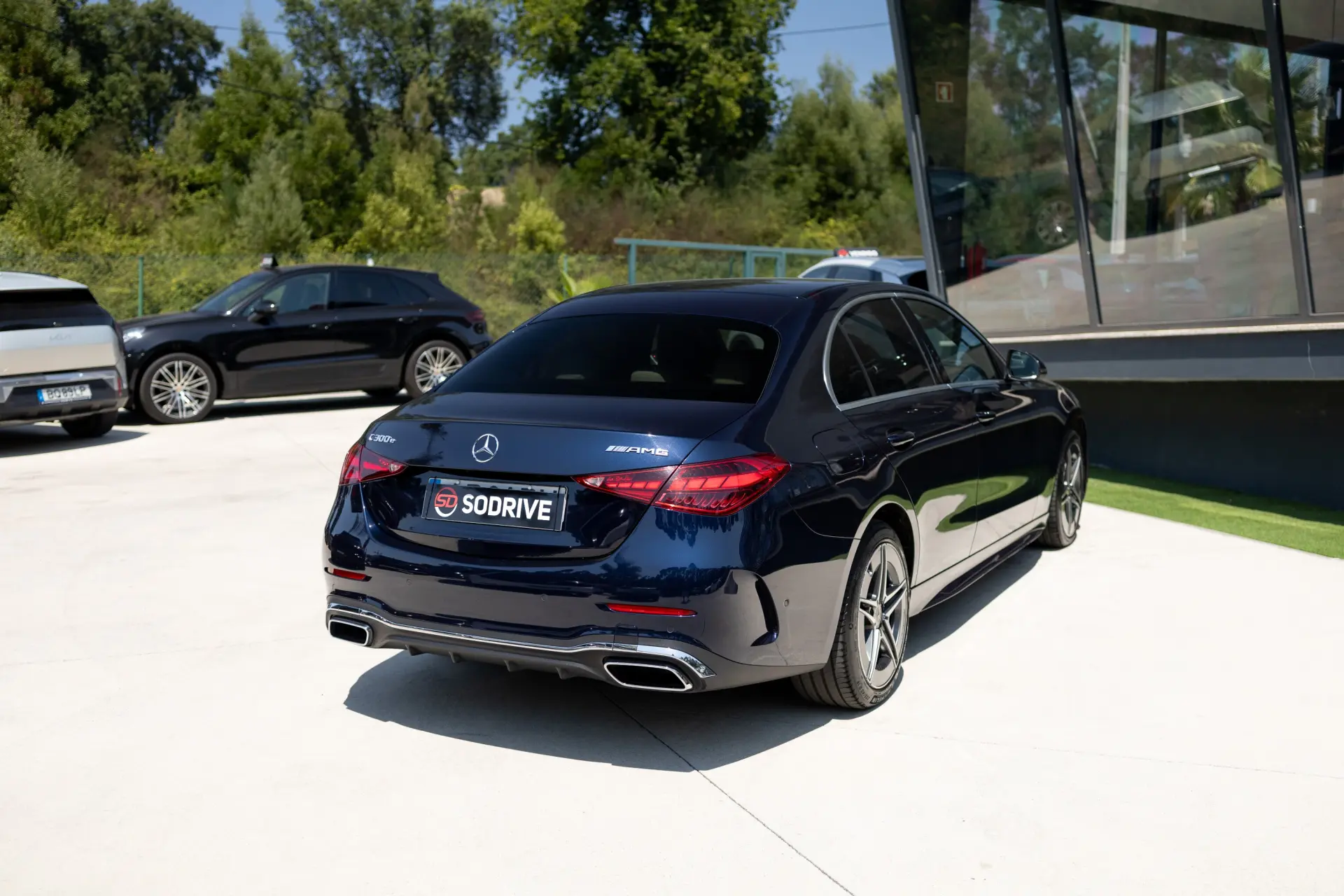 Mercedes-Benz C 300 e AMG Line 5