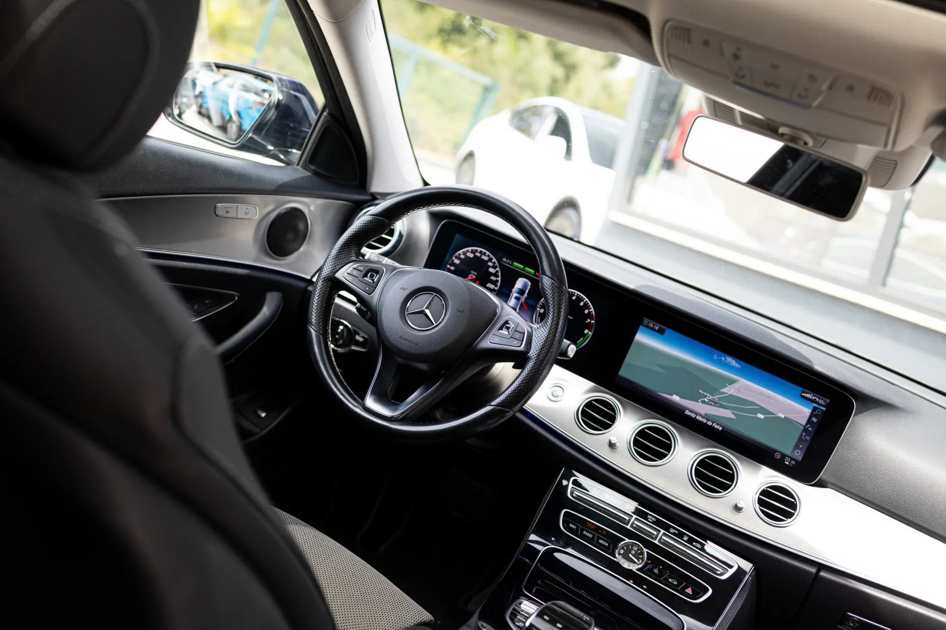 Mercedes-Benz E 350 e Avantgarde 2