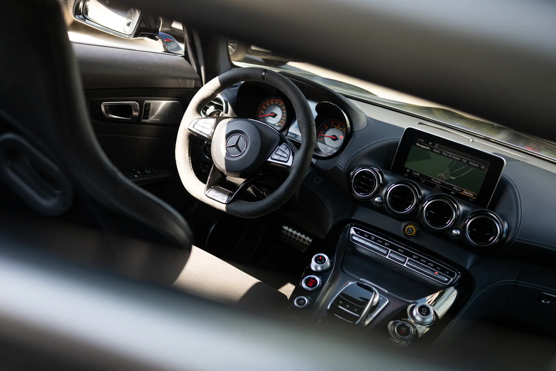 Mercedes-Benz AMG GT R 2