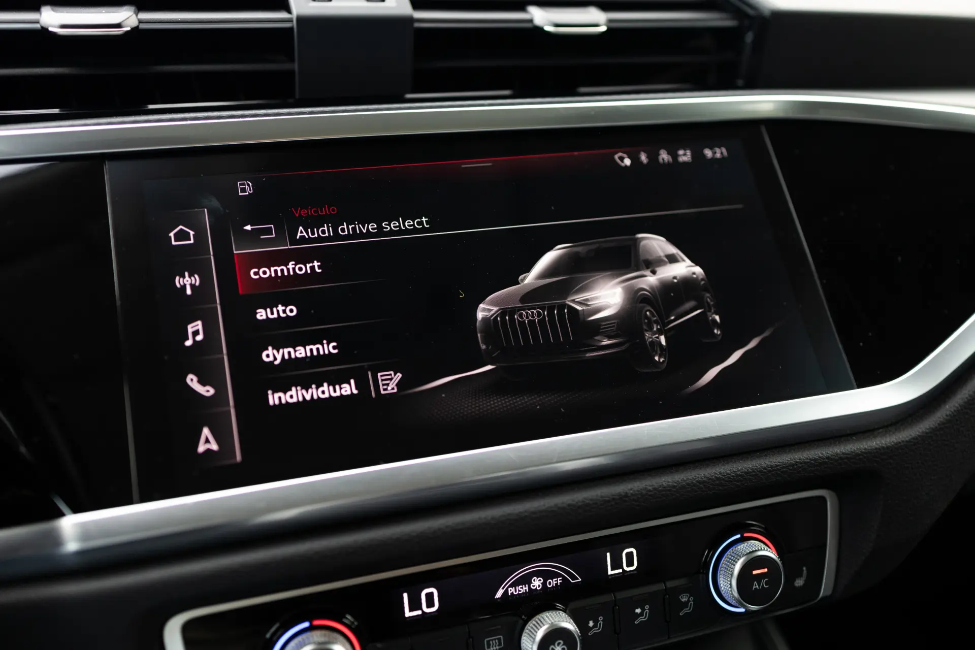 Audi Q3 45 TFSIe S tronic 24