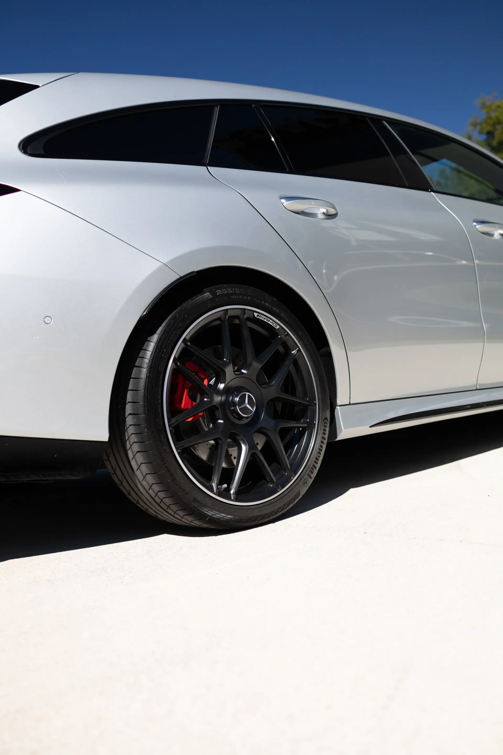 Mercedes-Benz CLA 45 AMG S Shooting Brake 4Matic+ 52
