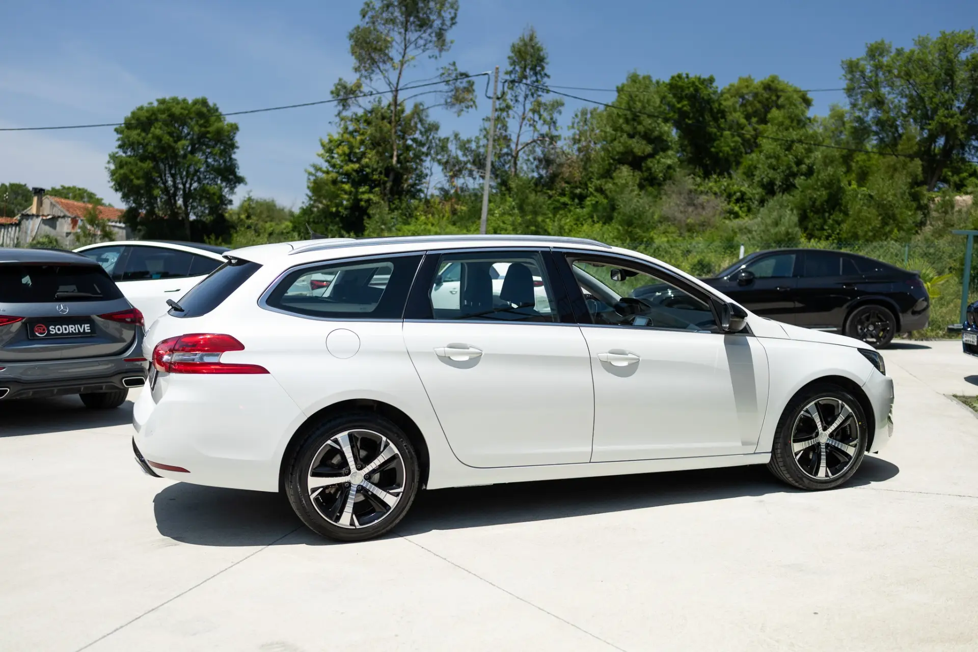 Peugeot 308 SW 1.6 BlueHDi Allure 19