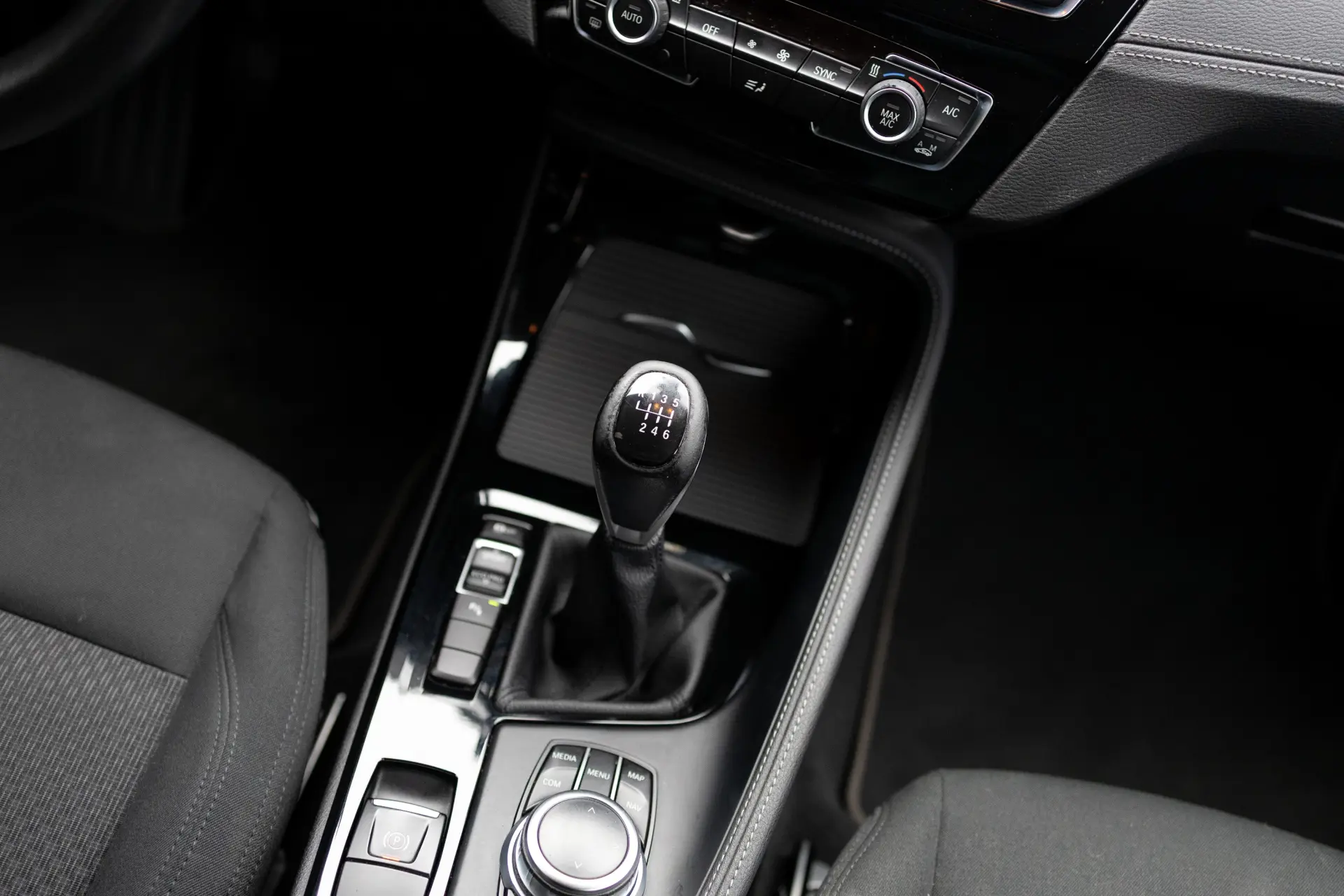 BMW X2 16 d sDrive Advantage 17