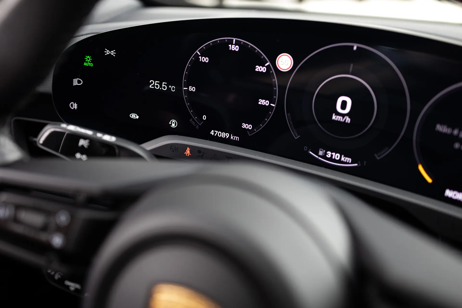 Porsche Taycan Sport Turismo Outro 39