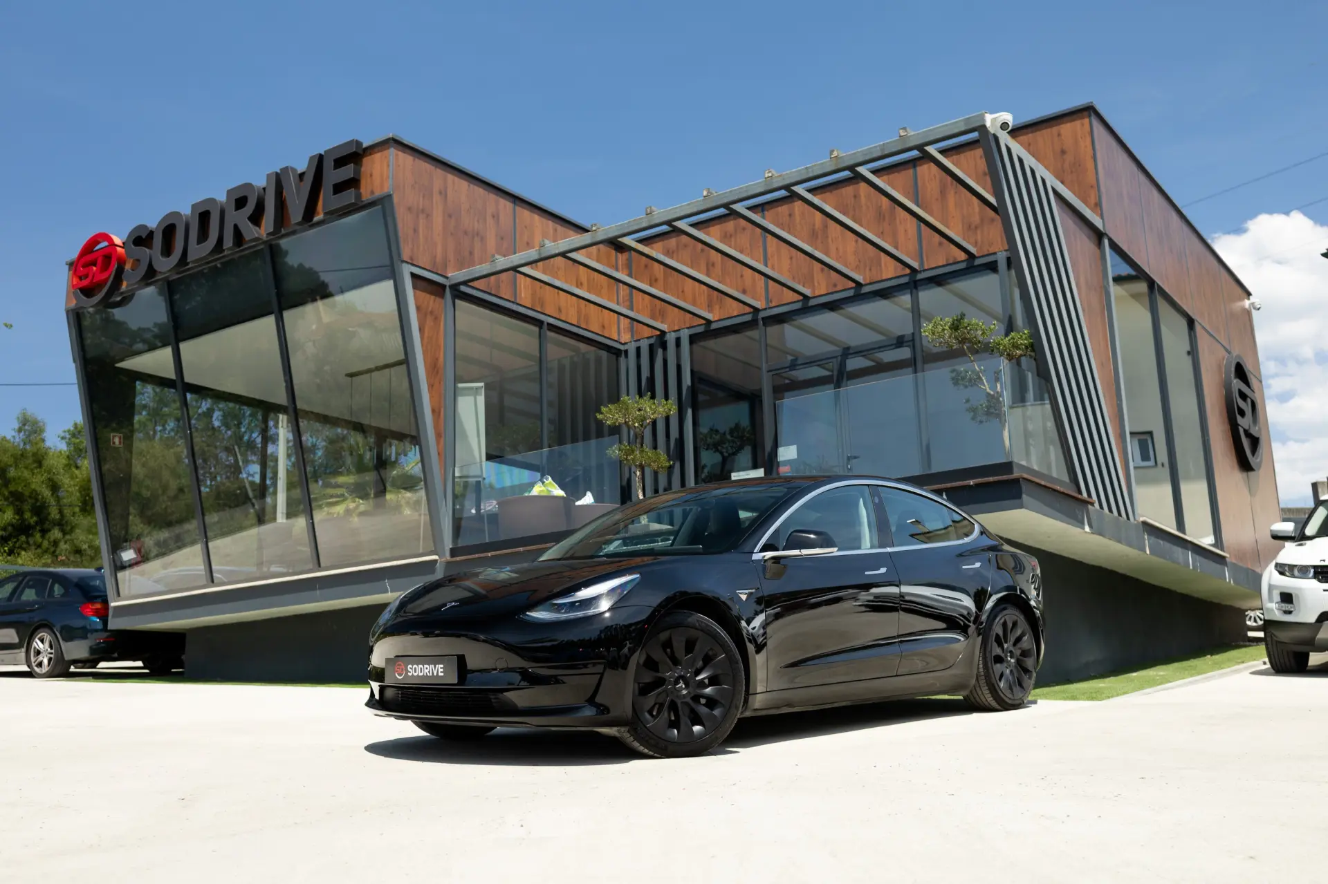 Tesla Model 3 Standard RWD Plus 1