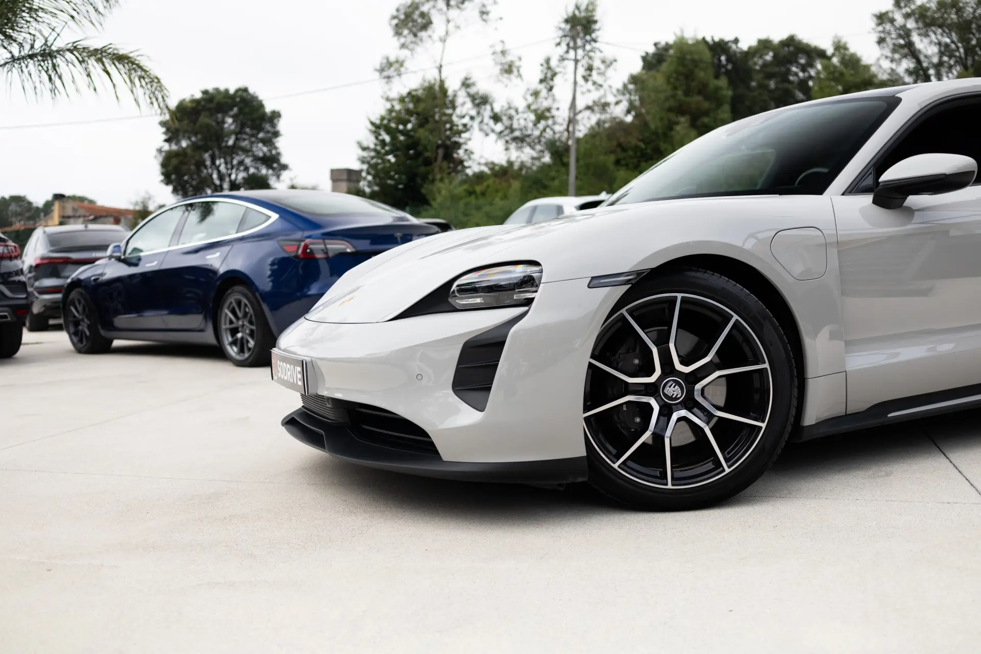 Porsche Taycan Sport Turismo Outro 9