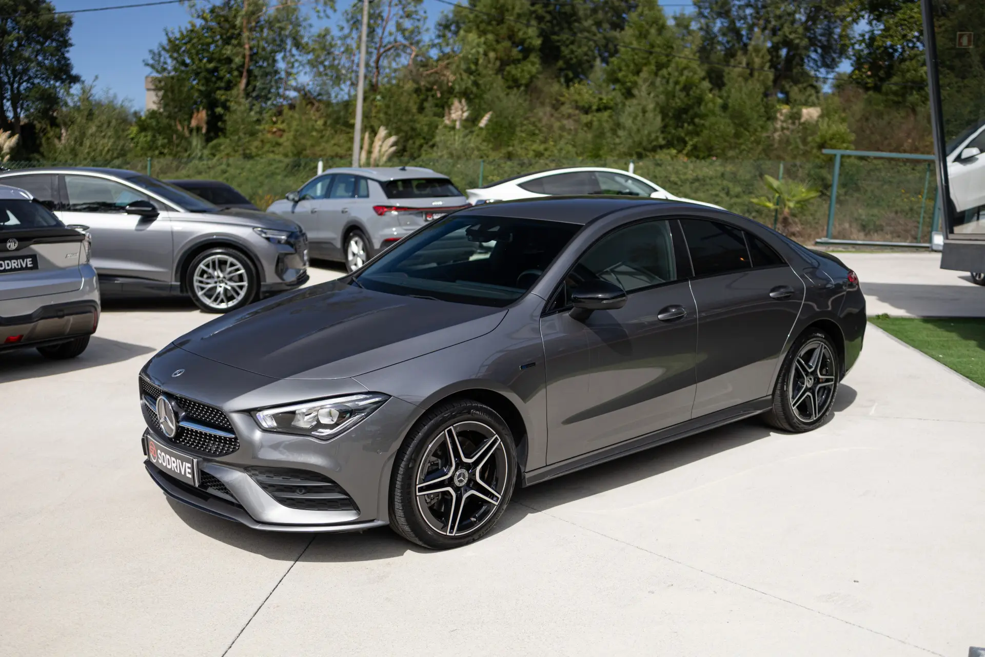 Mercedes-Benz CLA 250 e 8G-DCT Edition AMG Line 4