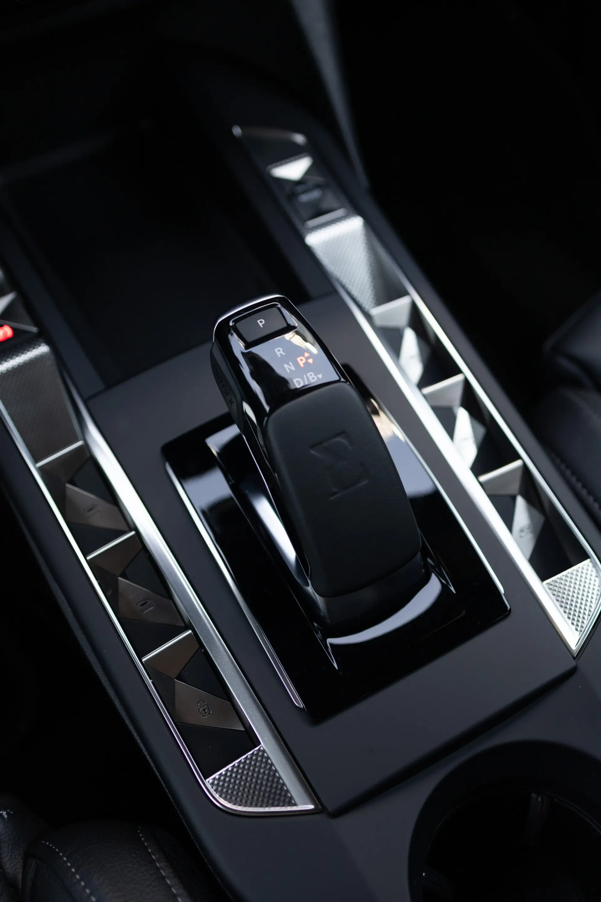 DS DS3 Crossback E-Tense Performance Line 30