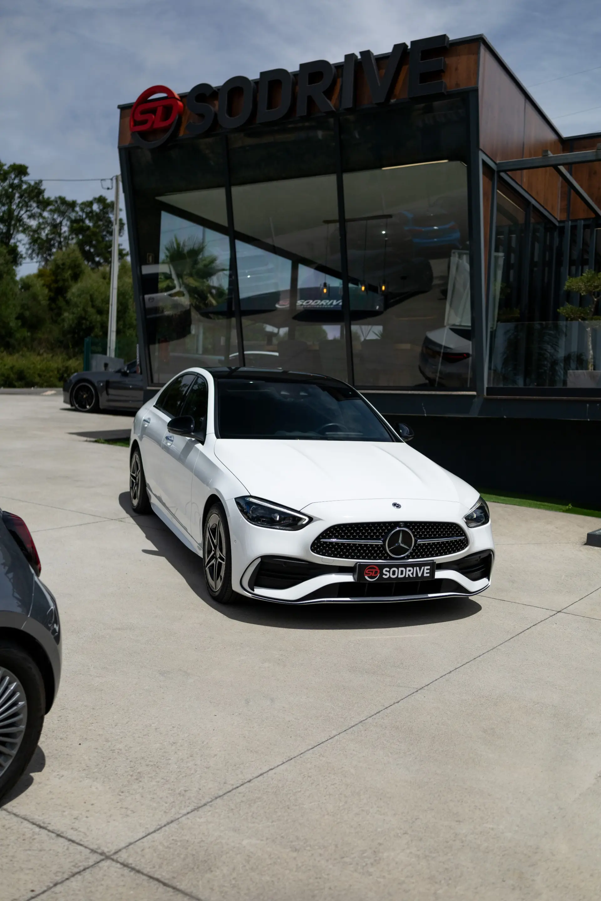 Mercedes-Benz C 300 e AMG Line 28