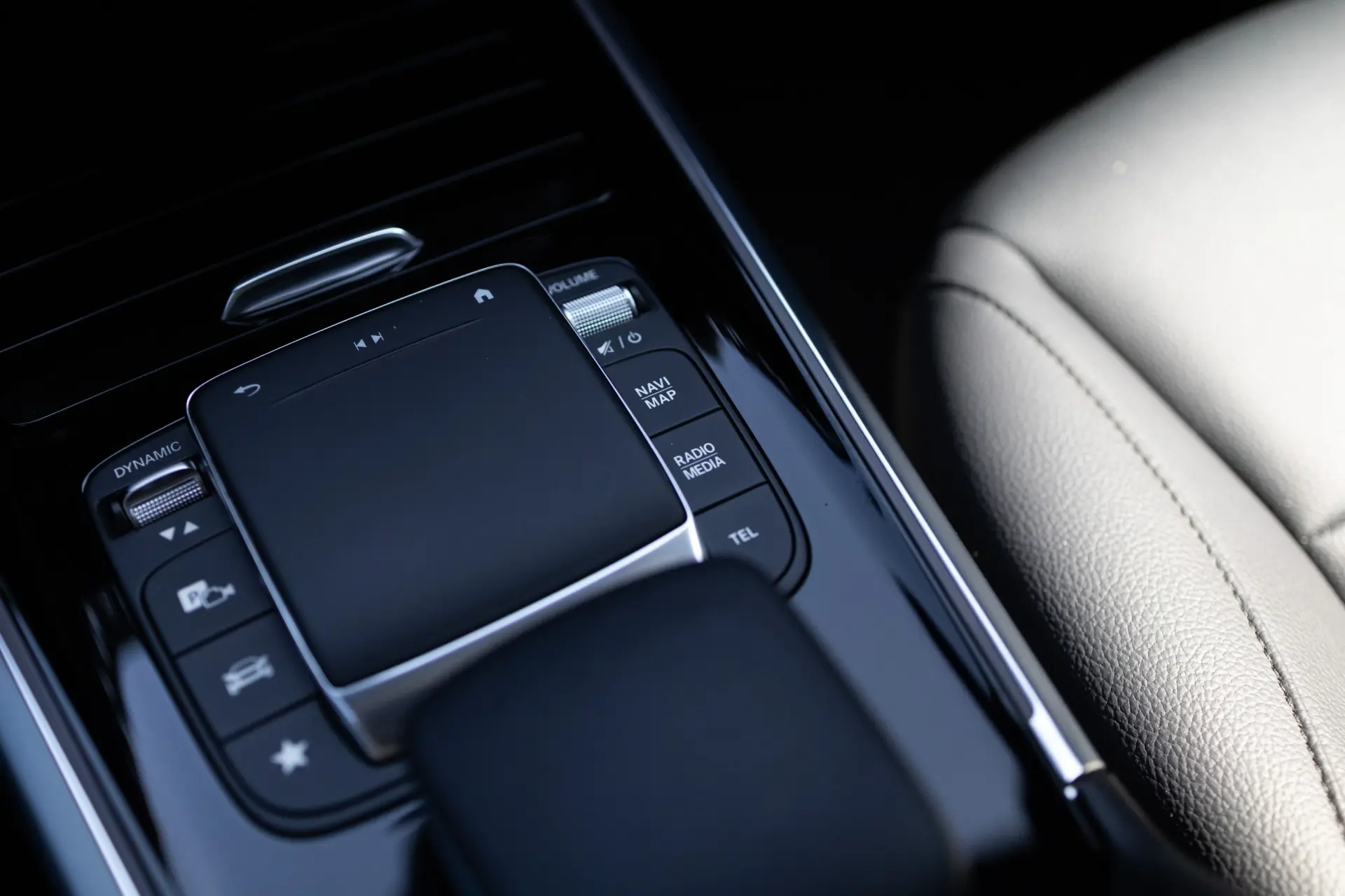 Mercedes-Benz EQA 350 4Matic Progressive 29