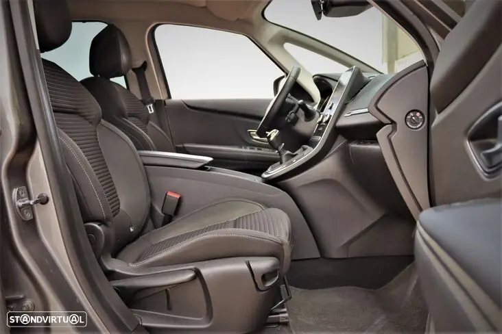 Renault Grand Scénic 1.5 dCi Dynamique S 7L 15