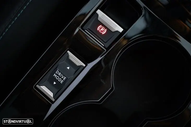 Peugeot 208 1.2 PureTech Allure EAT8 20