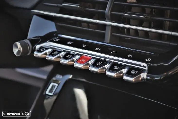 Peugeot 208 1.2 PureTech Allure EAT8 22