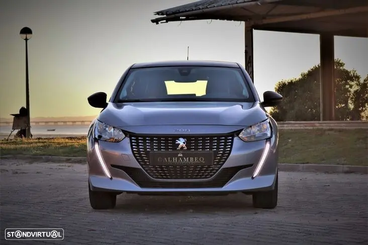 Peugeot 208 1.2 PureTech Allure EAT8 2