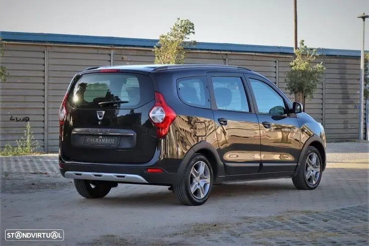 Dacia Lodgy 1.5 Blue dCi Stepway 7L 10