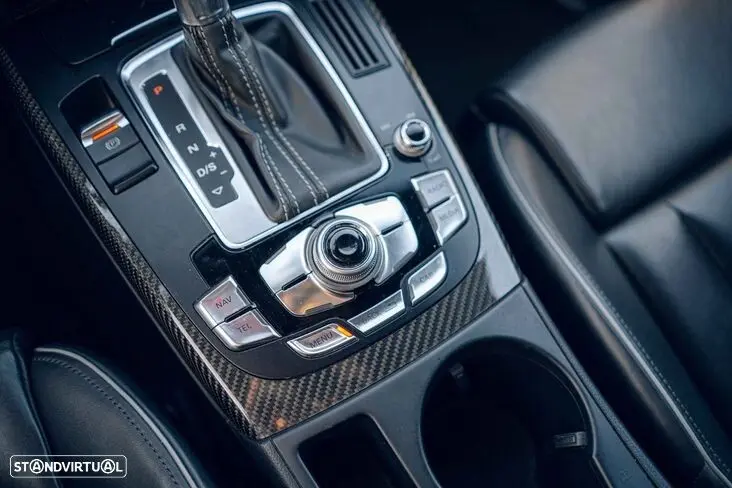 Audi RS4 Avant 4.2 FSi quattro S tronic 8