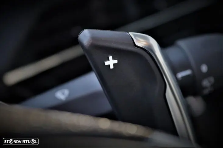 Peugeot 208 1.2 PureTech Allure EAT8 18