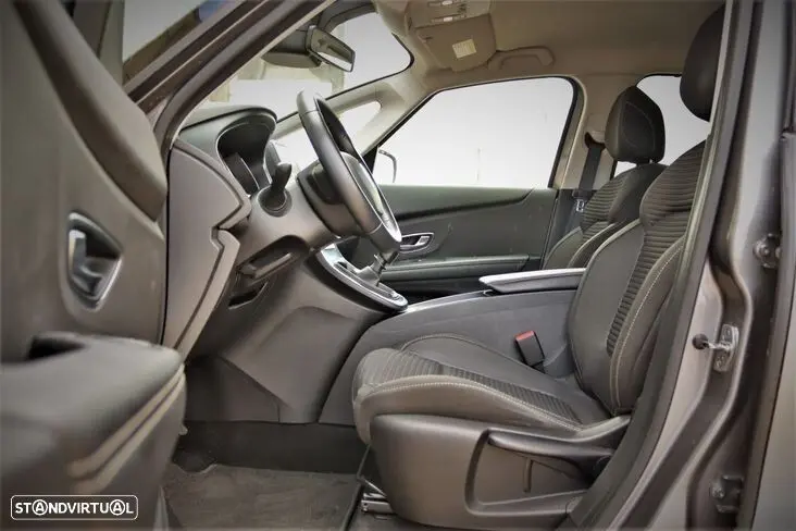 Renault Grand Scénic 1.5 dCi Dynamique S 7L 11
