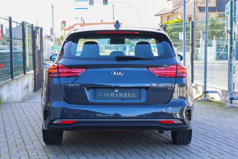 Kia Ceed SW 1.0 T-GDI Drive 22