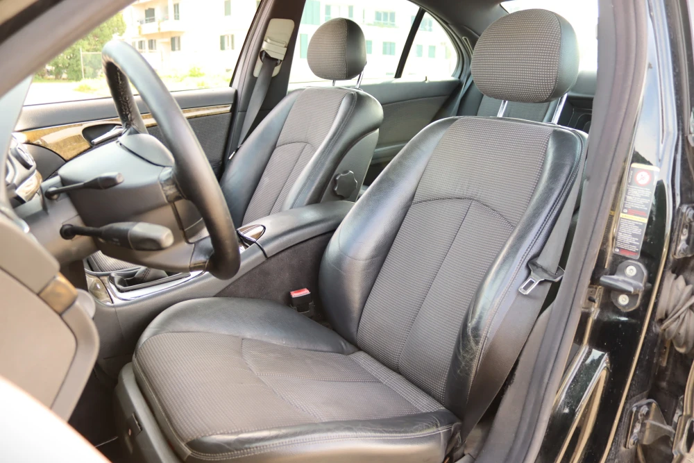 Mercedes-Benz E 220 CDI Avantgarde 14