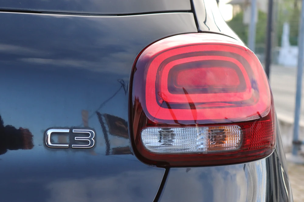 Citroën C3 1.2 PureTech Shine 10