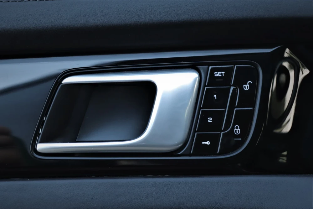 Porsche Panamera Sport Turismo 4 E-Hybrid 9