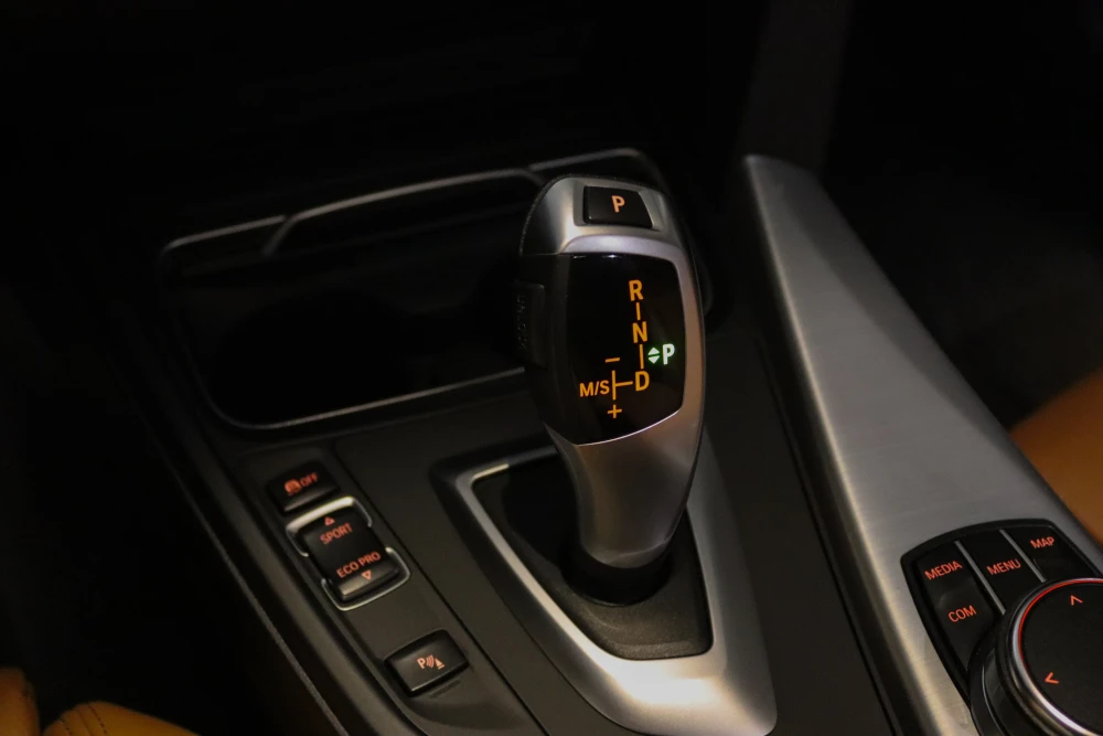 BMW 320 d Touring ED Line Sport Auto 6