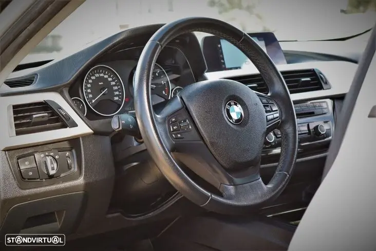 BMW 318 d Touring Advantage Auto 14