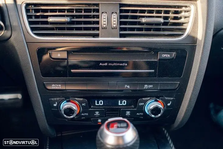 Audi RS4 Avant 4.2 FSi quattro S tronic 29