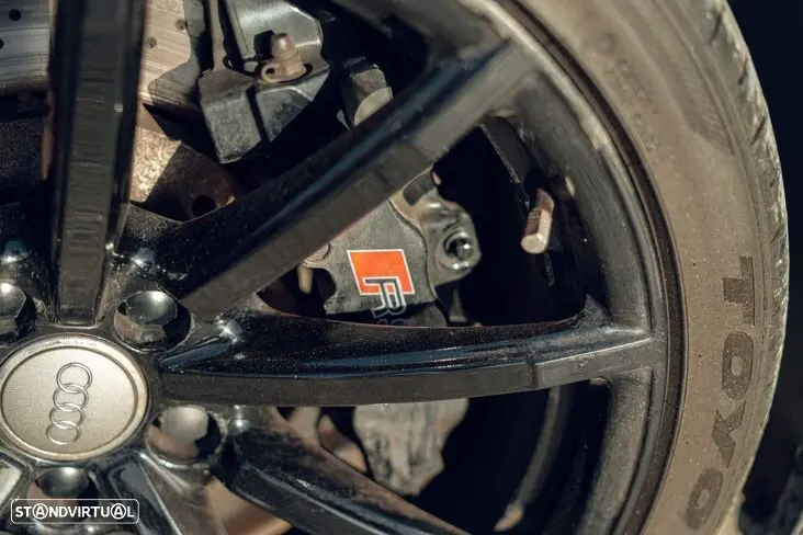 Audi RS4 Avant 4.2 FSi quattro S tronic 17