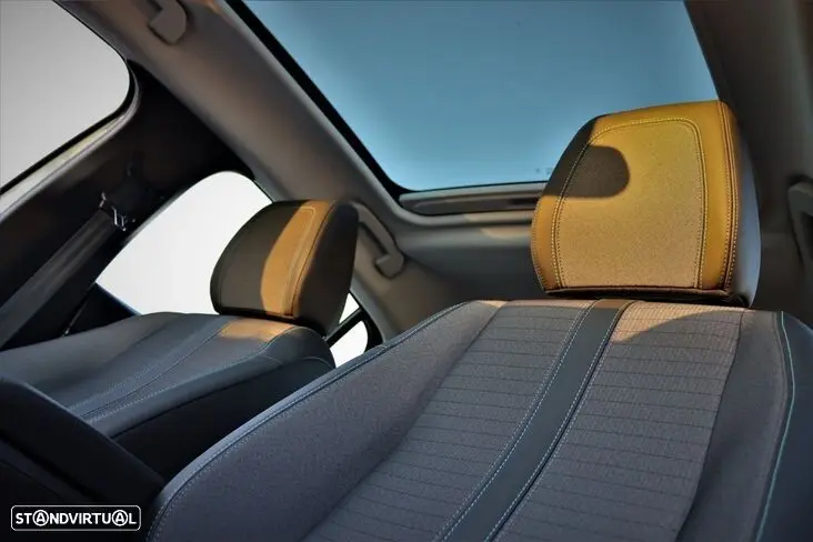 Peugeot 208 1.2 PureTech Allure EAT8 5