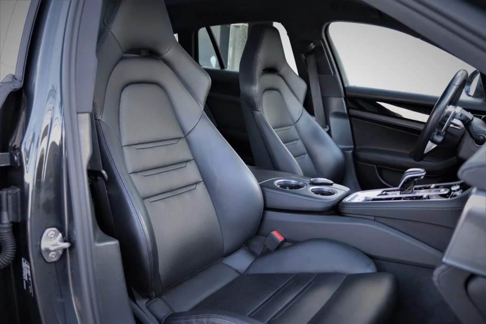 Porsche Panamera Sport Turismo 4 E-Hybrid 26