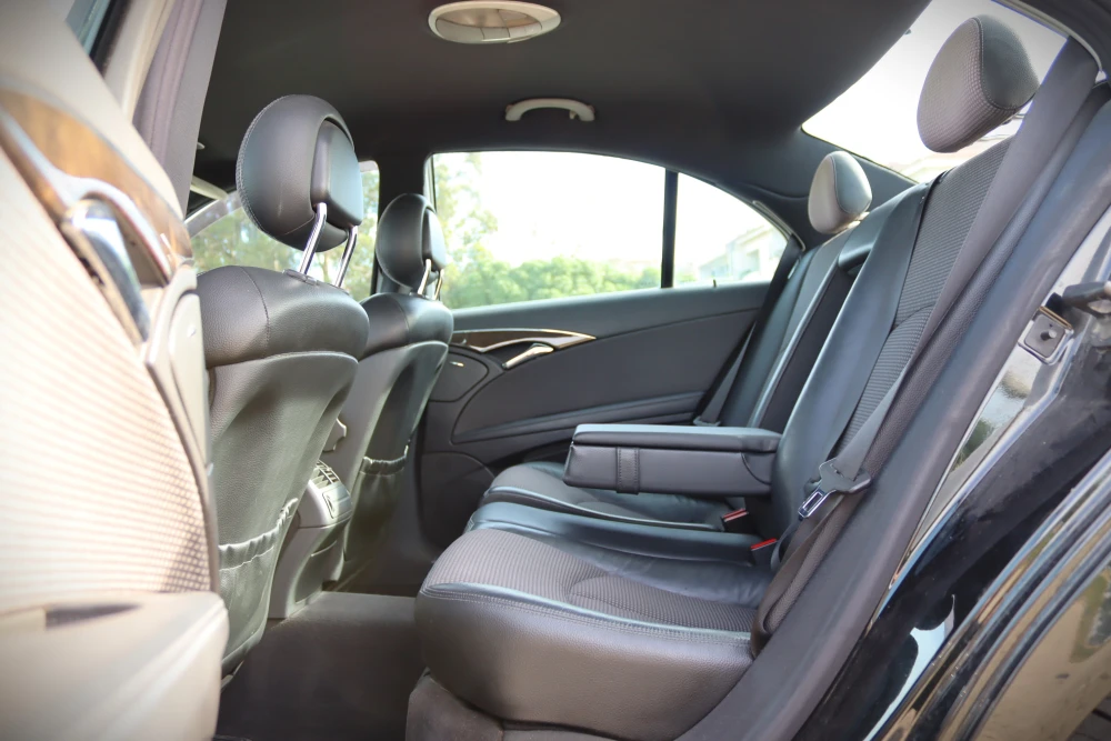 Mercedes-Benz E 220 CDI Avantgarde 19