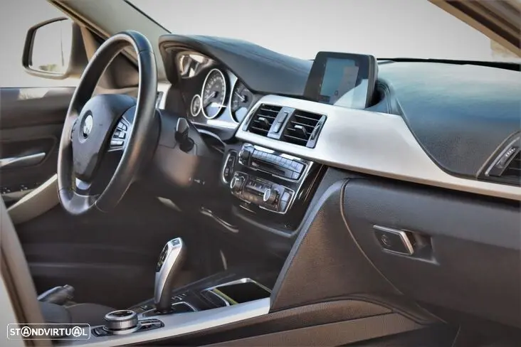 BMW 318 d Touring Advantage Auto 7