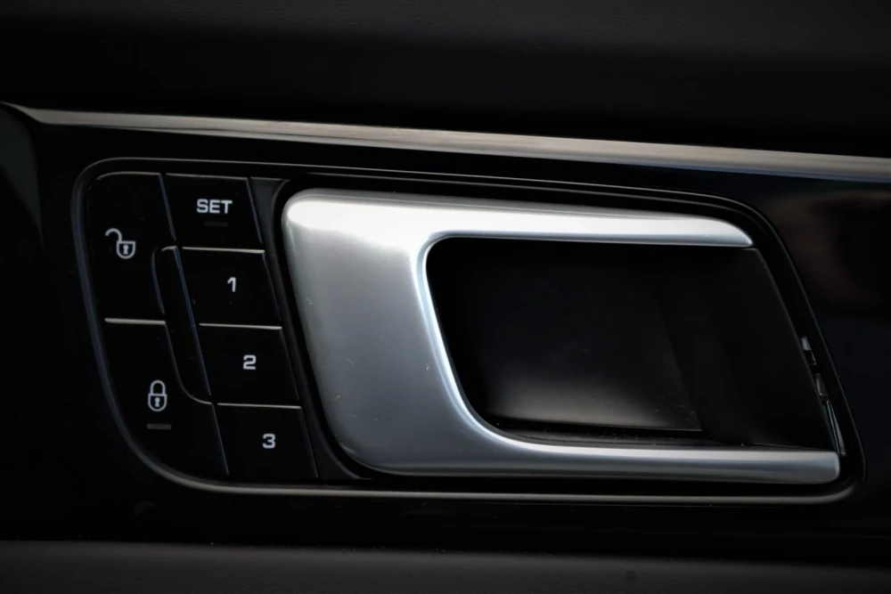 Porsche Panamera Sport Turismo 4 E-Hybrid 20