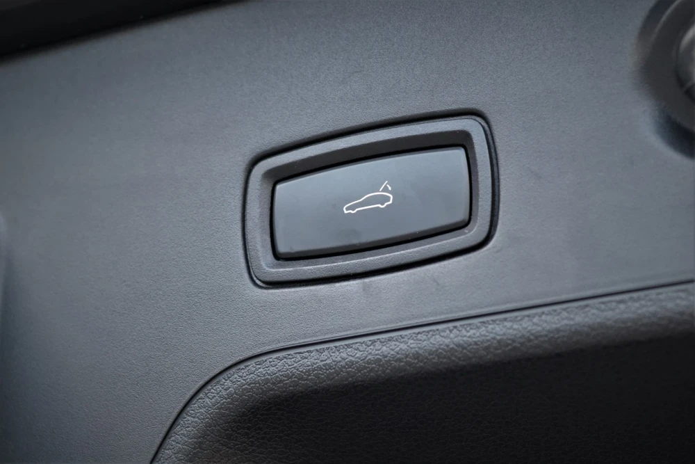 Porsche Panamera Sport Turismo 4 E-Hybrid 8