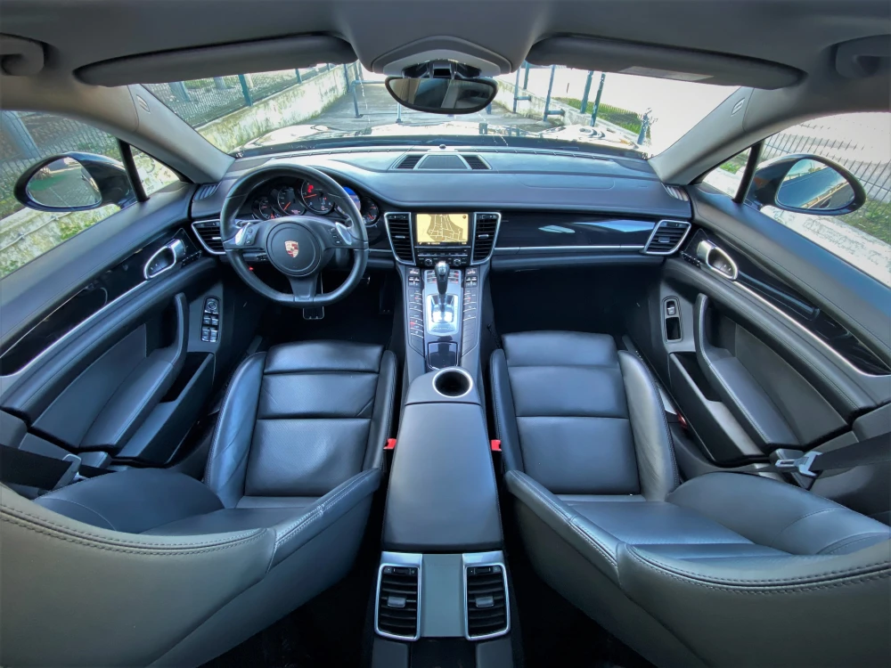Porsche Panamera PDK 4