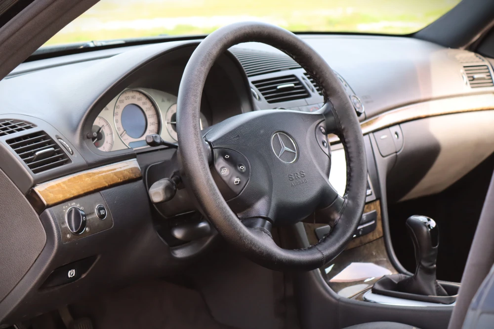 Mercedes-Benz E 220 CDI Avantgarde 12