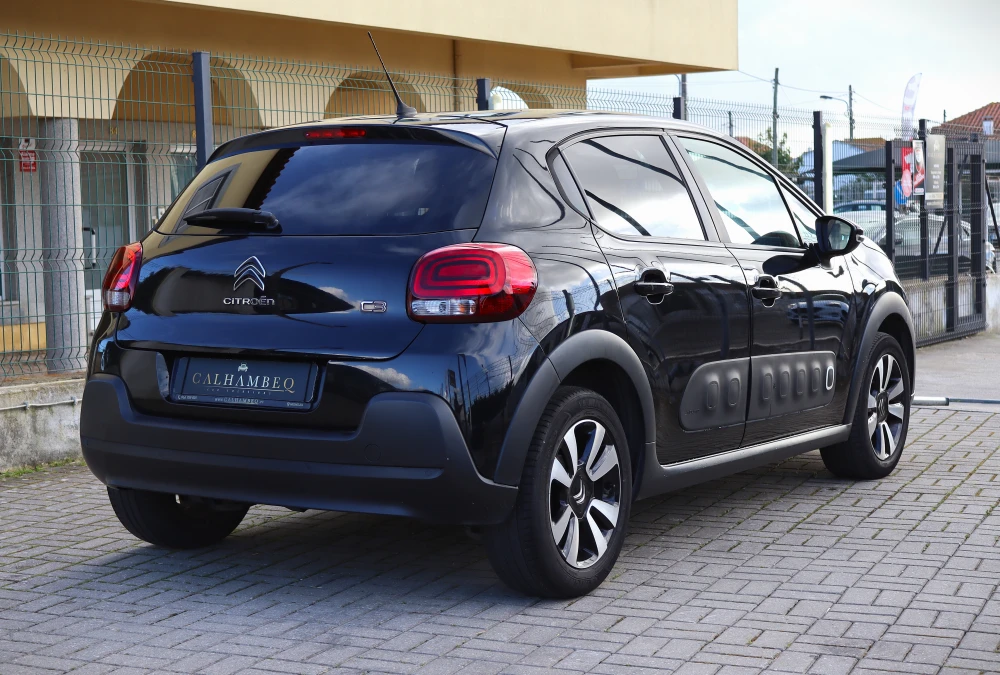 Citroën C3 1.2 PureTech Shine 3