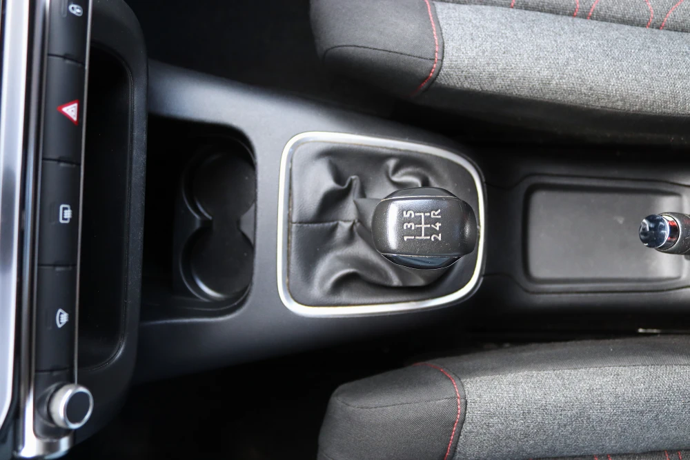 Citroën C3 1.2 PureTech Shine 21