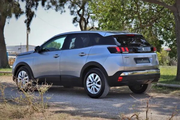 Peugeot 3008 1.5 BlueHDi Active Pack EAT8 8