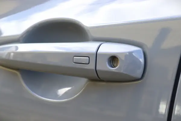 Nissan Juke 1.0 DIG-T Kiiro.DCT 17