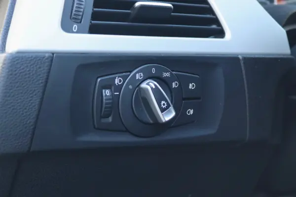 BMW 318 d 5