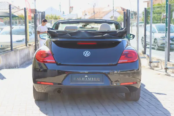 Volkswagen New Beetle Cabriolet 1.6 TDi Design 4