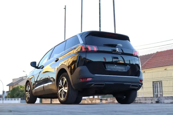 Peugeot 5008 1.2 PureTech GT EAT8 9