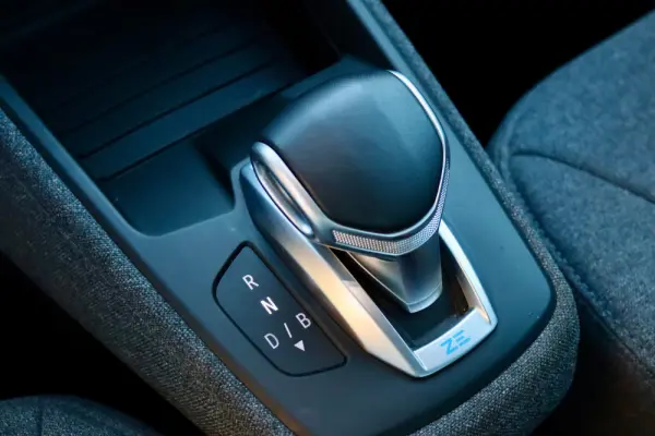 Renault Zoe (c/ Bateria) Intens 50 24
