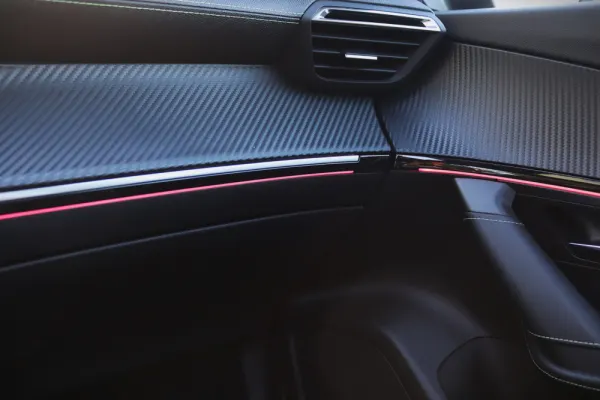 Peugeot e-2008 50 kWh GT 7