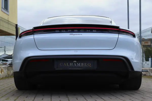 Porsche Taycan 4S 46